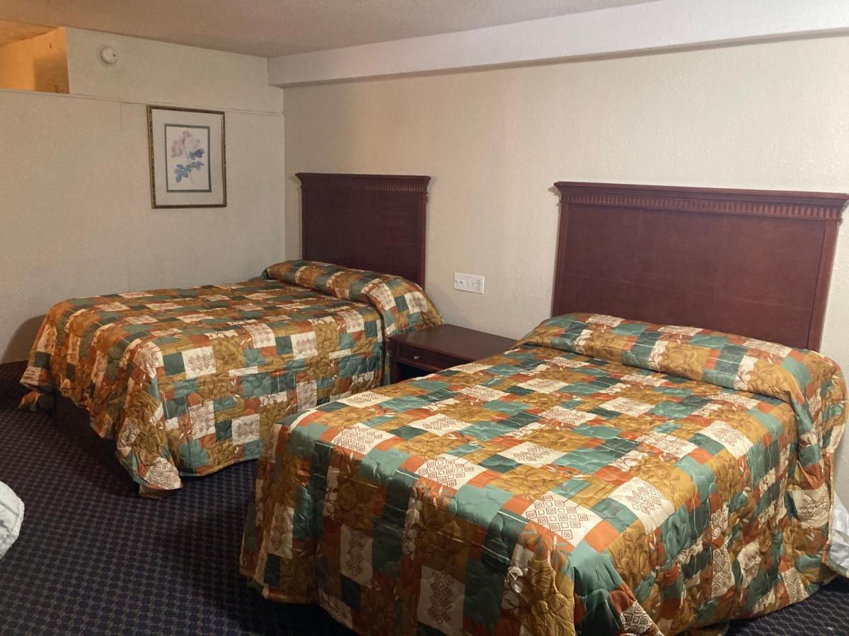 Travel Inn ピーターズバーグ エクステリア 写真