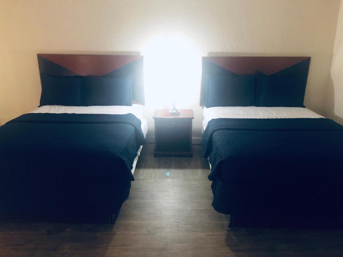 Travel Inn ピーターズバーグ エクステリア 写真