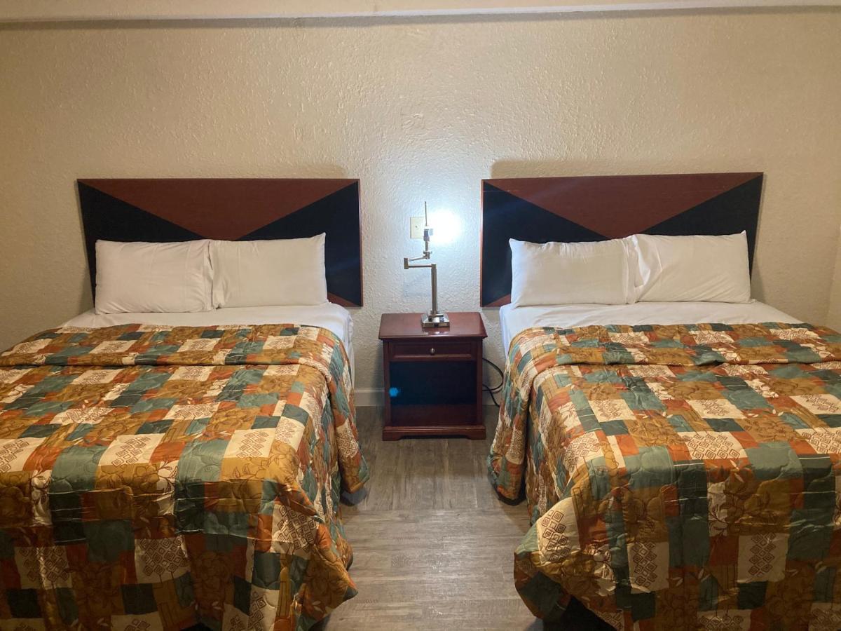 Travel Inn ピーターズバーグ エクステリア 写真
