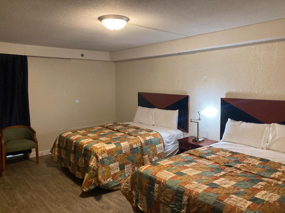 Travel Inn ピーターズバーグ エクステリア 写真