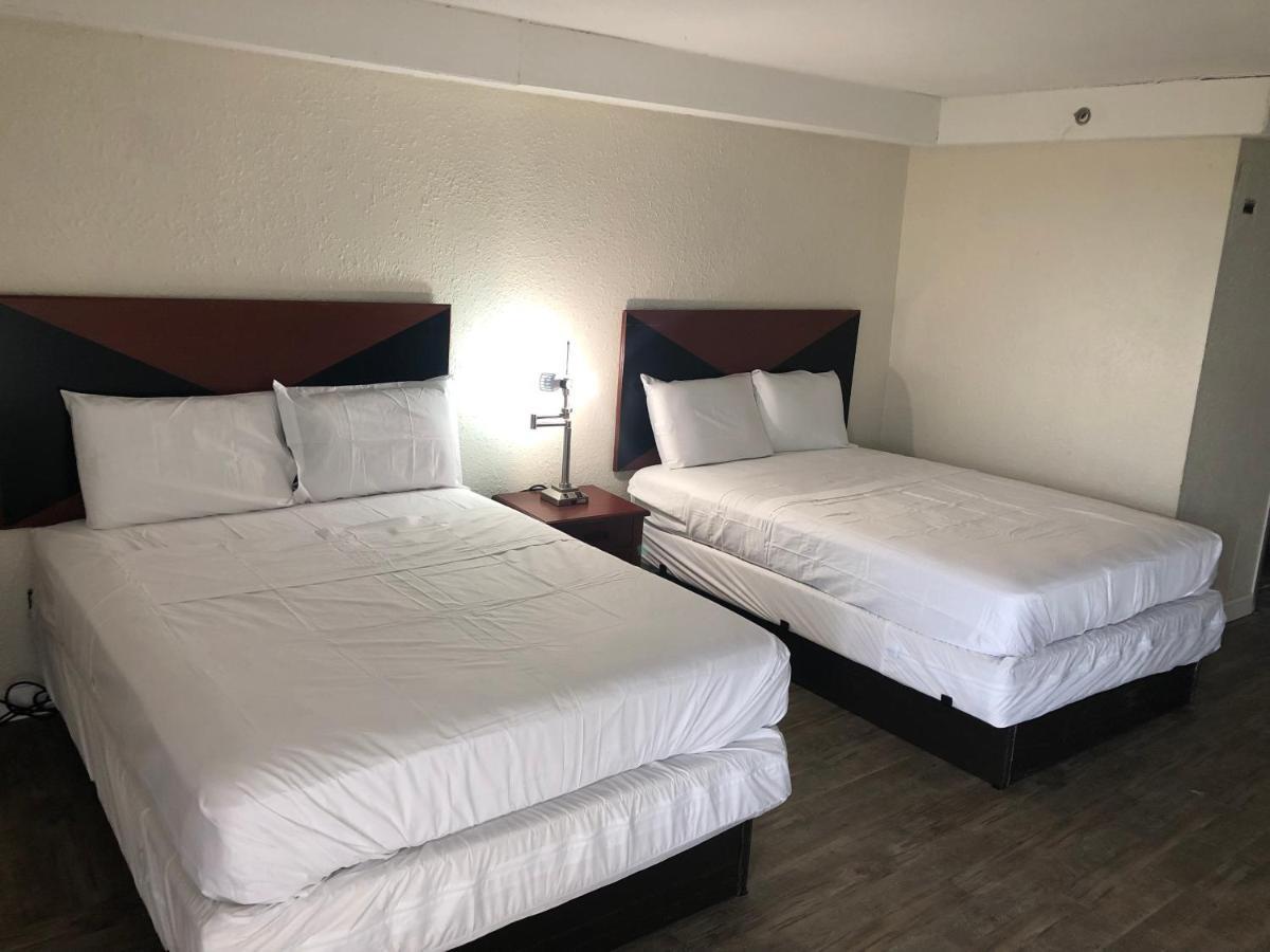 Travel Inn ピーターズバーグ エクステリア 写真